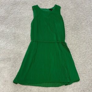 EUC Banana Republic Vibrant Green Dress